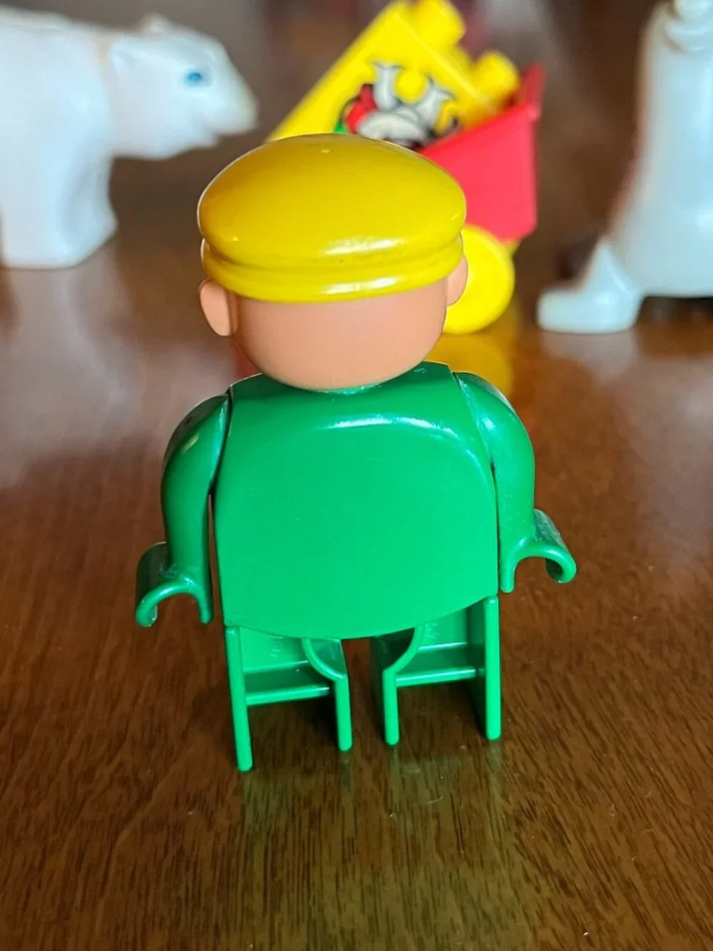 Duplo vintage zookeeper and arctic animals